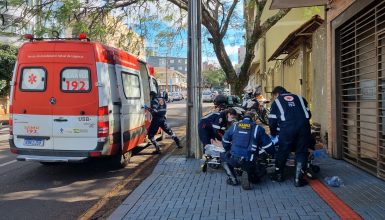Imagem referente a Expulso de casa após briga, homem apaga de frio na calçada do Centro
