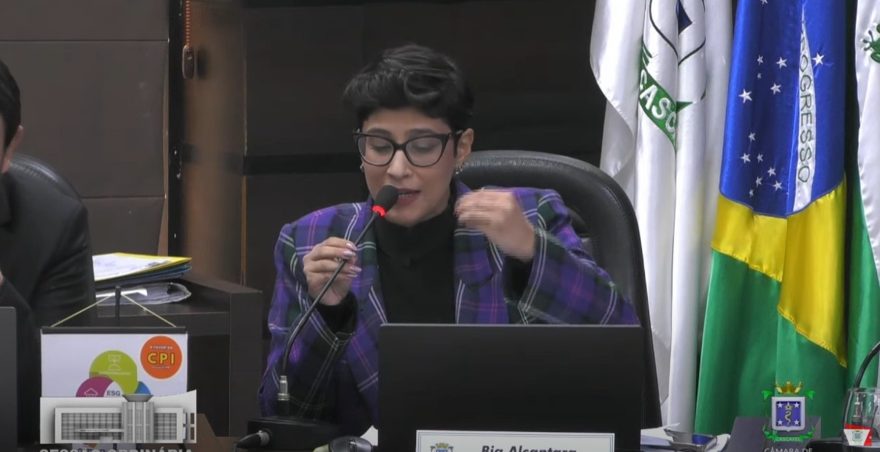 Vereadora acusa: “Esquema do INSS começou no governo Bolsonaro e não no Lula”