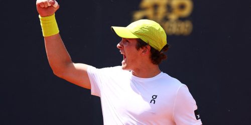 João Fonseca avança em ATP de Eastbourne, último antes de Wimbledon Imagem referente a João Fonseca avança em ATP de Eastbourne, último antes de Wimbledon