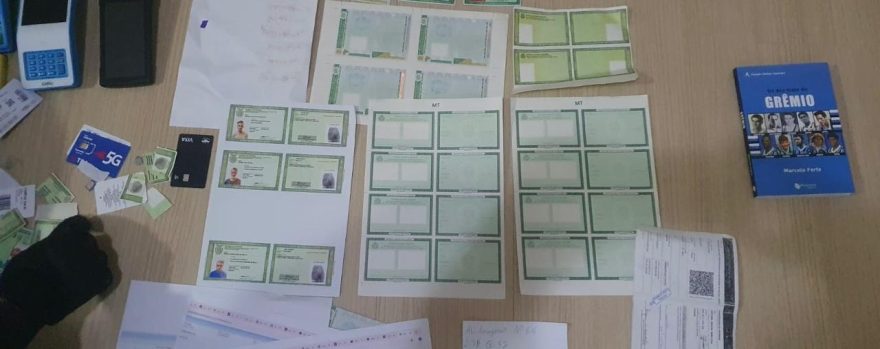 Quadrilha falsificava documentos de jogadores famosos e faturava R$ 1,2 milhão em golpes