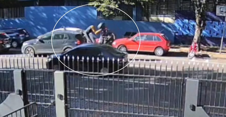 Câmera registra acidente que deixou motociclista ferido na Rua Minas Gerais