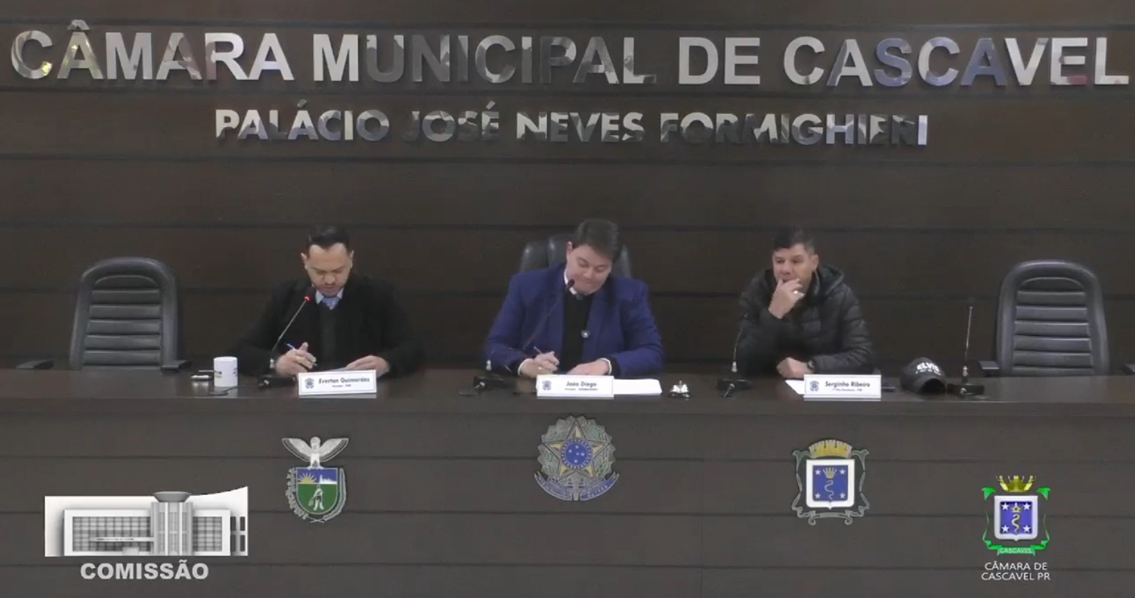 CCJ da Câmara de Cascavel aprova projetos e discute orçamento municipal