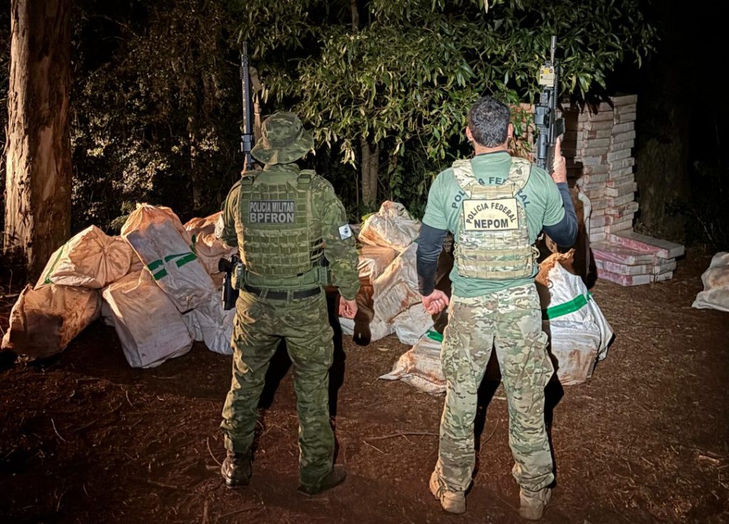 Polícia Federal e BPFron apreendem mais de 4 toneladas de maconha em Terra Roxa