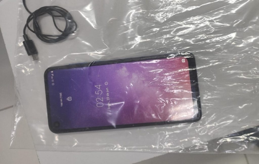 Funcionário terceirizado é preso repassando celular a detentos na Penitenciária de Guaíra