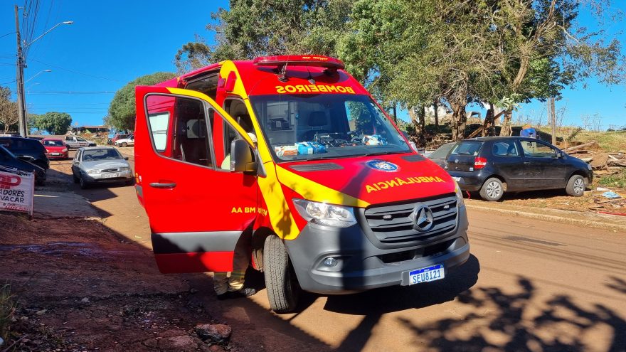 Homem fica ferido após ser atingido por carretinha no Cascavel Velho