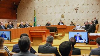 STF suspende julgamento sobre responsabilização de redes por postagens
