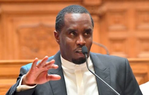 Diddy na berlinda: julgamento segue para veredito que pode mudar tudo Imagem referente a Diddy na berlinda: julgamento segue para veredito que pode mudar tudo
