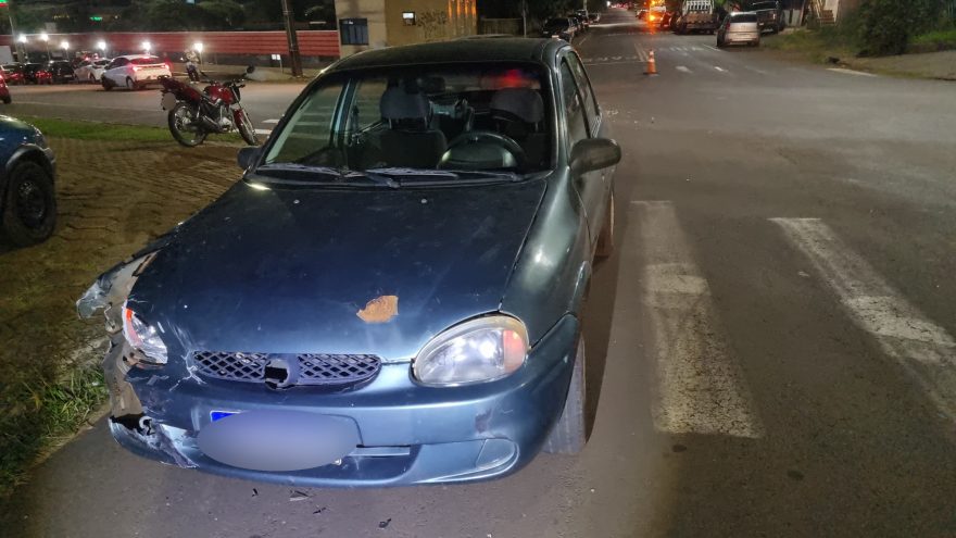 Motociclista é encaminhado para a UPA após acidente na esquina da Rua Cristóvão Colombo
