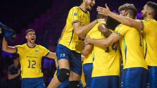 Seleção brasileira assume liderança da Liga das Nações de Vôlei