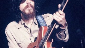 Maluco Beleza, Raul Seixas atravessa gerações com temas da juventude Maluco Beleza, Raul Seixas atravessa gerações com temas da juventude