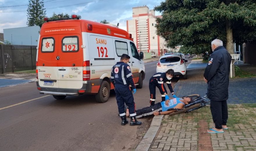 Homem pede socorro no Bairro Neva após ter sido supostamente esfaqueado