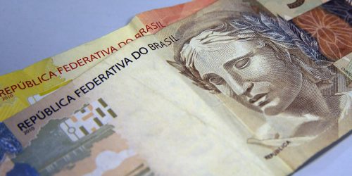 Imagem referente a IOF: Representantes da indústria querem participar de ação no STF