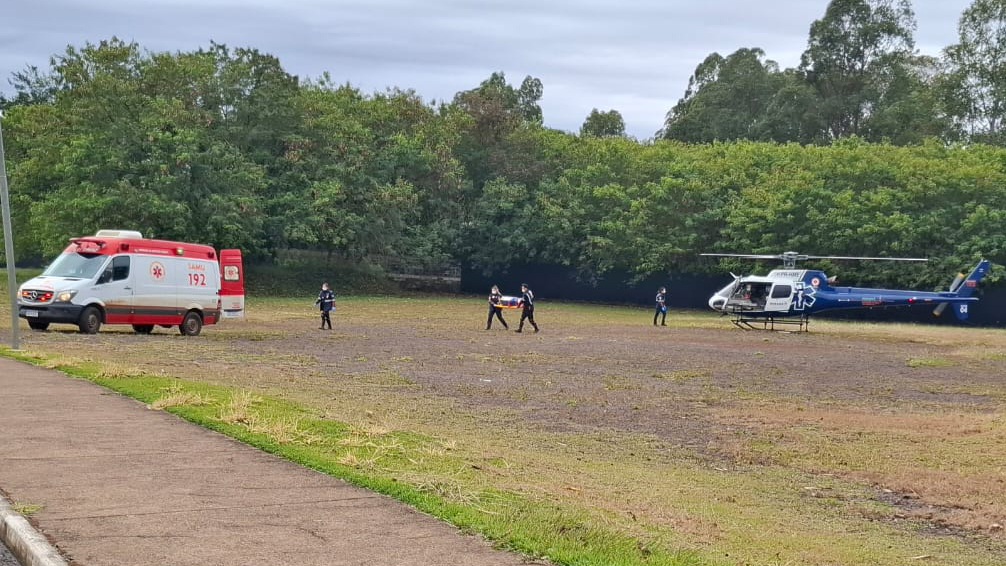 Bebê prematuro com retinopatia é transferido de helicóptero para UTI do HUOP em Cascavel