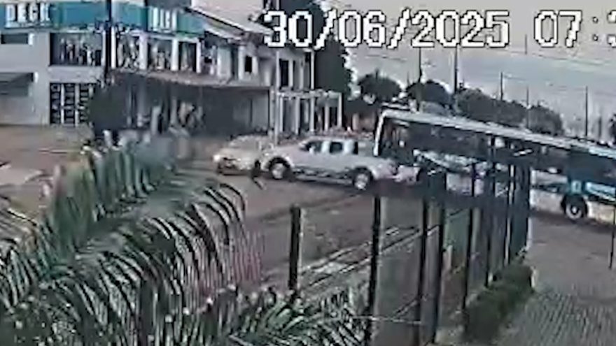 Vídeo mostra forte colisão entre Siena e Frontier na Avenida das Pombas