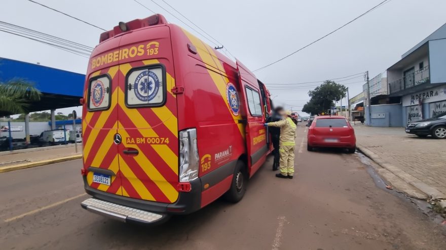 Motociclista fica ferido em acidente na Rua Europa