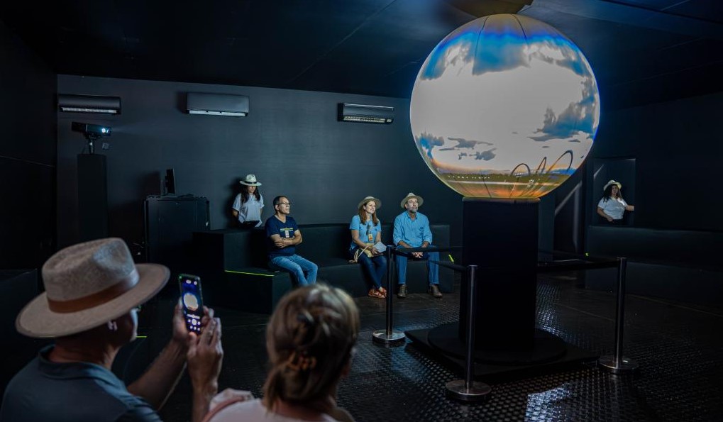 Exposição interativa "Ciência na Esfera" chega a Cascavel