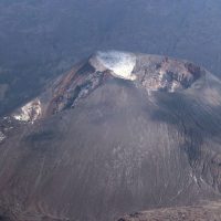 Imagem referente a Governador admite que infraestrutura no Monte Rinjani é insuficiente