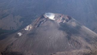 Governador admite que infraestrutura no Monte Rinjani é insuficiente