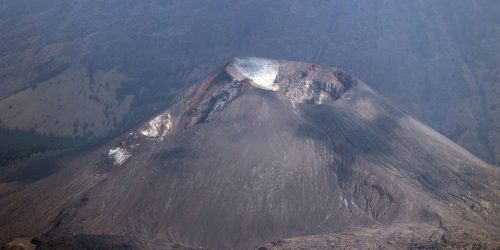Governador admite que infraestrutura no Monte Rinjani é insuficiente Imagem referente a Governador admite que infraestrutura no Monte Rinjani é insuficiente