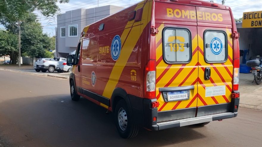 Mulher de 61 anos é socorrida com fratura na perna após acidente doméstico