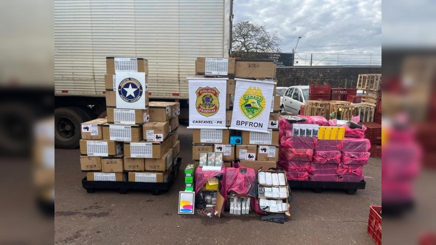 Polícia flagra carga de 6 milhões em eletrônicos em estrada de Cascavel