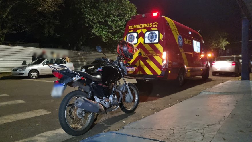 Classic e Honda CG batem em cruzamento no Bairro São Cristóvão