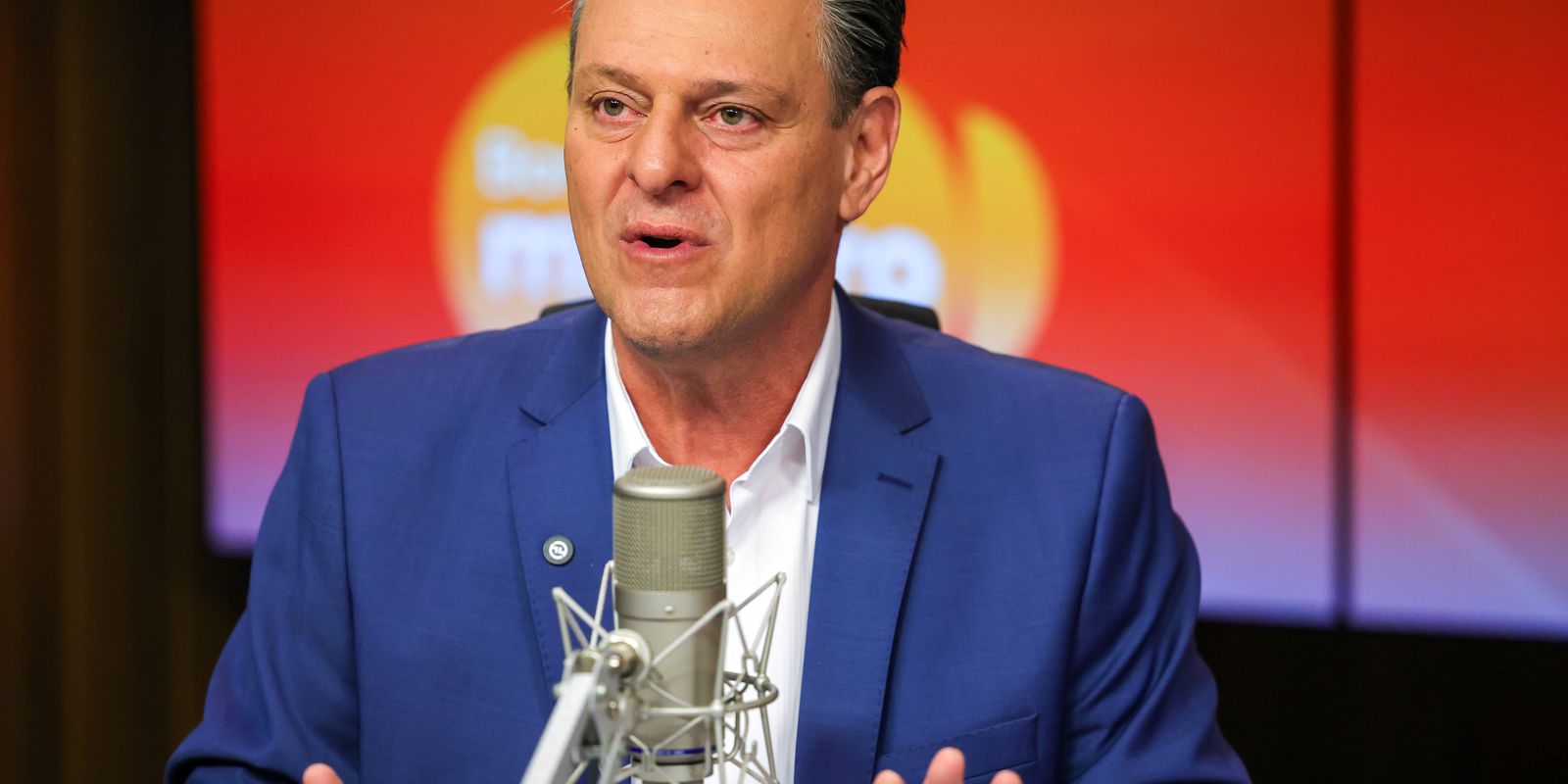 Selic a 15% é inadmissível, diz Carlos Fávaro Selic a 15% é inadmissível, diz Carlos Fávaro