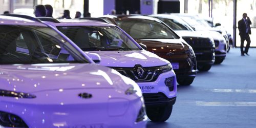 Vendas de veículos novos recuam em junho, mas crescem 4,8% semestre Imagem referente a Vendas de veículos novos recuam em junho, mas crescem 4,8% semestre