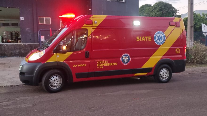 Sorte! Rodado de caminhão quase atinge ciclista no Bairro Neva em Cascavel