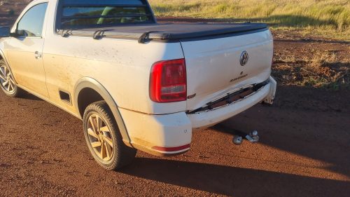 Após ‘fechada’ de caminhão, Saveiros se envolvem em colisão na BR-467 Imagem referente a Após ‘fechada’ de caminhão, Saveiros se envolvem em colisão na BR-467