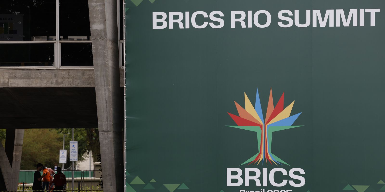 Sociedade civil discute prioridades nesta sexta e sábado no Rio Sociedade civil discute prioridades nesta sexta e sábado no Rio