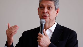 Governo defende justiça tributária e não alta de imposto, diz ministro