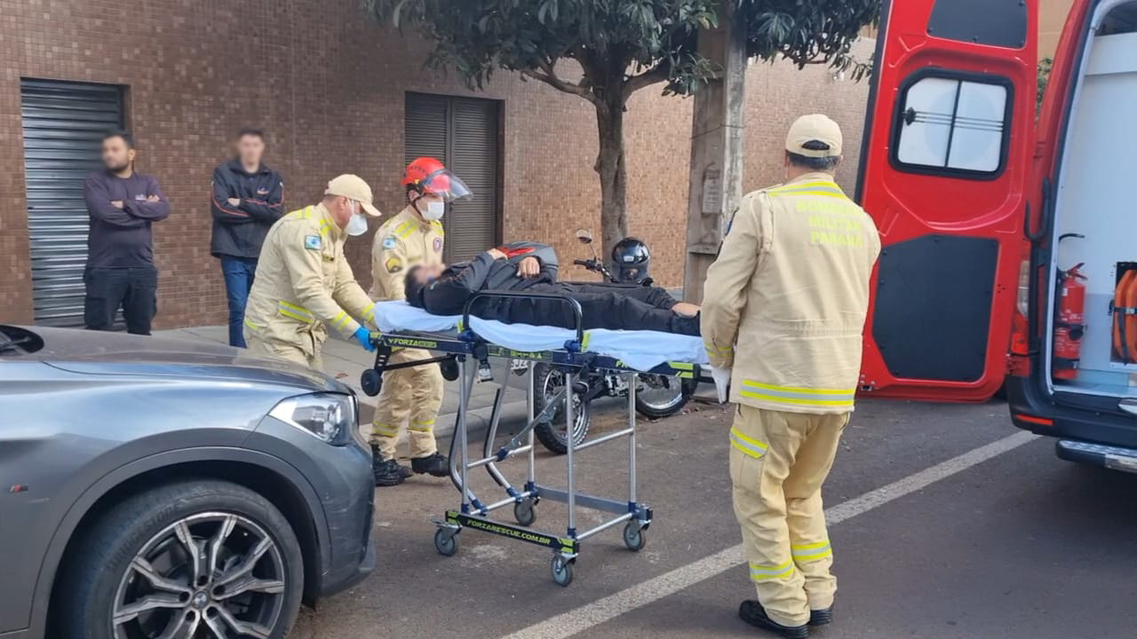 Motociclista fica ferido após acidente com BMW X1 Motociclista fica ferido após acidente com BMW X1