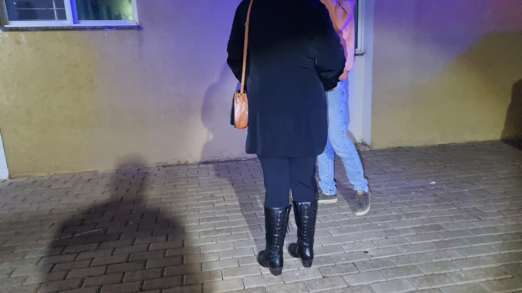 Sextou acabou mais cedo: Denúncia de Perturbação Encerra Festa de Casal no Periolo