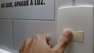 Nova tarifa social de energia elétrica passa a valer neste sábado