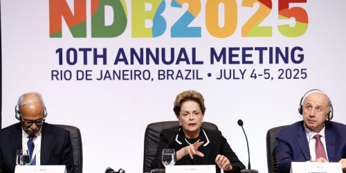 Ninguém quer assumir lugar dos Estados Unidos, diz Dilma Rousseff Imagem referente a Ninguém quer assumir lugar dos Estados Unidos, diz Dilma Rousseff