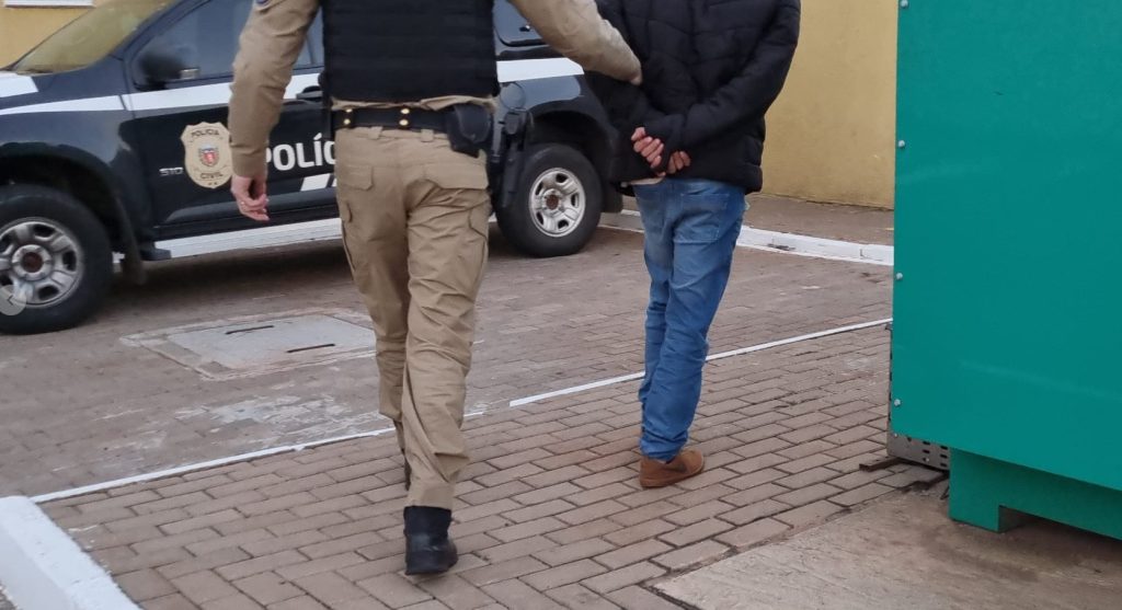 Suspeito de agredir a mulher é detido pela PM no Bairro Coqueiral