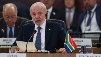 Lula critica incentivos financeiros ao setor de combustíveis fósseis