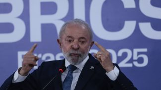 Lula afirma que Brics representa nova forma de fazer política