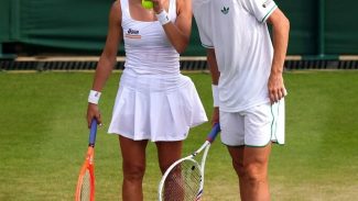 Luisa Stefani avança nas duplas mistas e nas femininas em Wimbledon