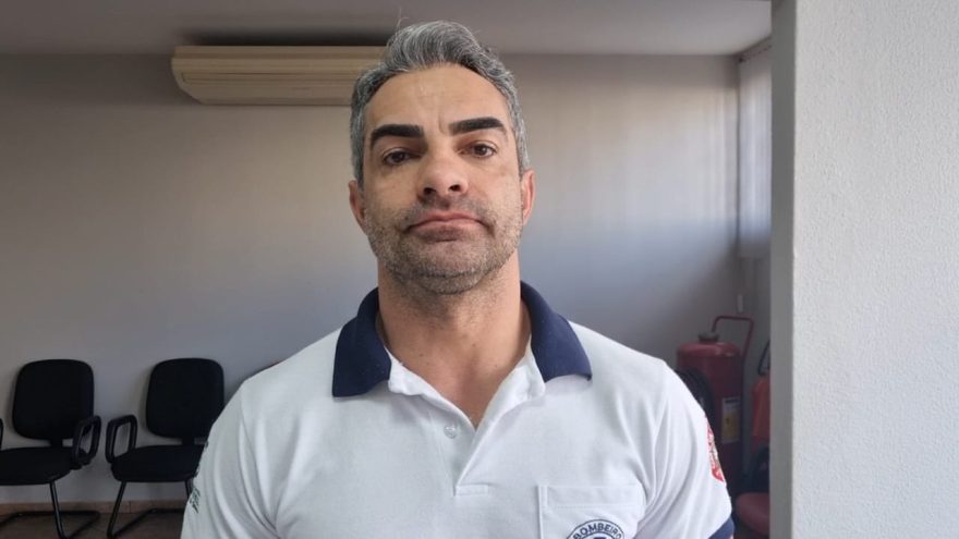 Conforme médico, vítima que sofreu queda de seis metros teve fraturas e pode apresentar lesões em órgãos internos