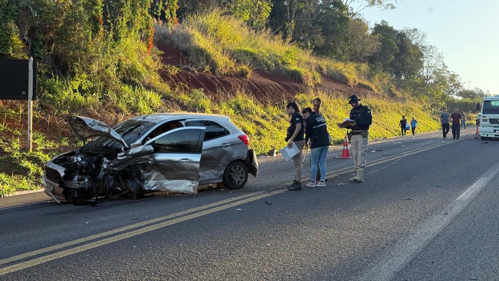 Tragédia na rodovia: Colisão entre três veículos mata pai e filho no Paraná