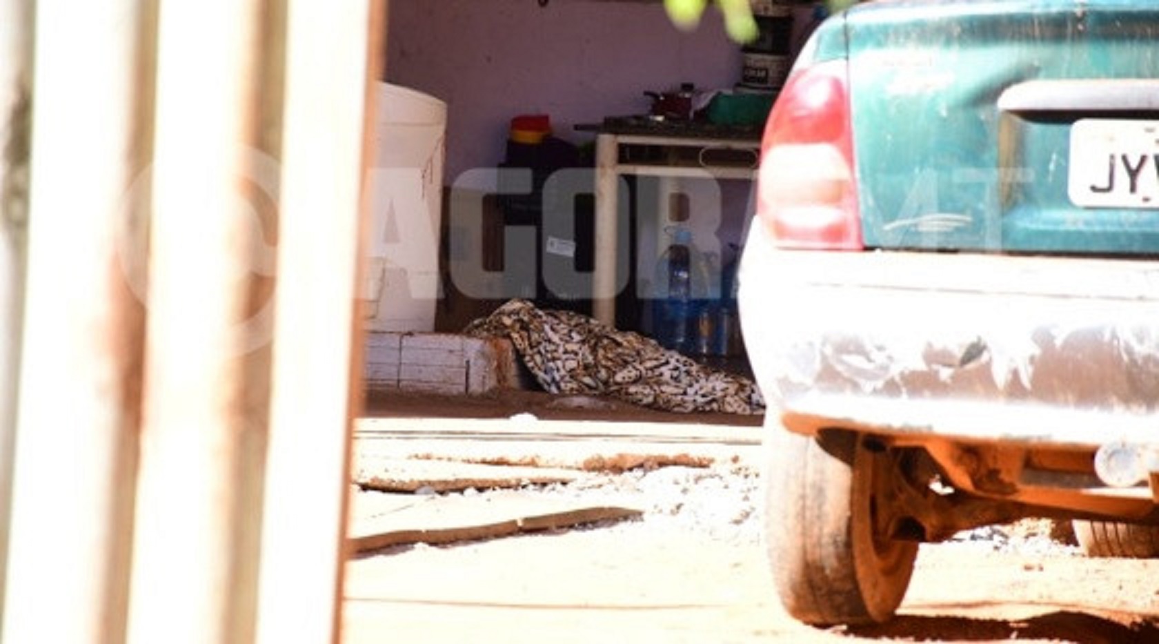 Bandidos invadem casa e matam morador com dois tiros na cabeça