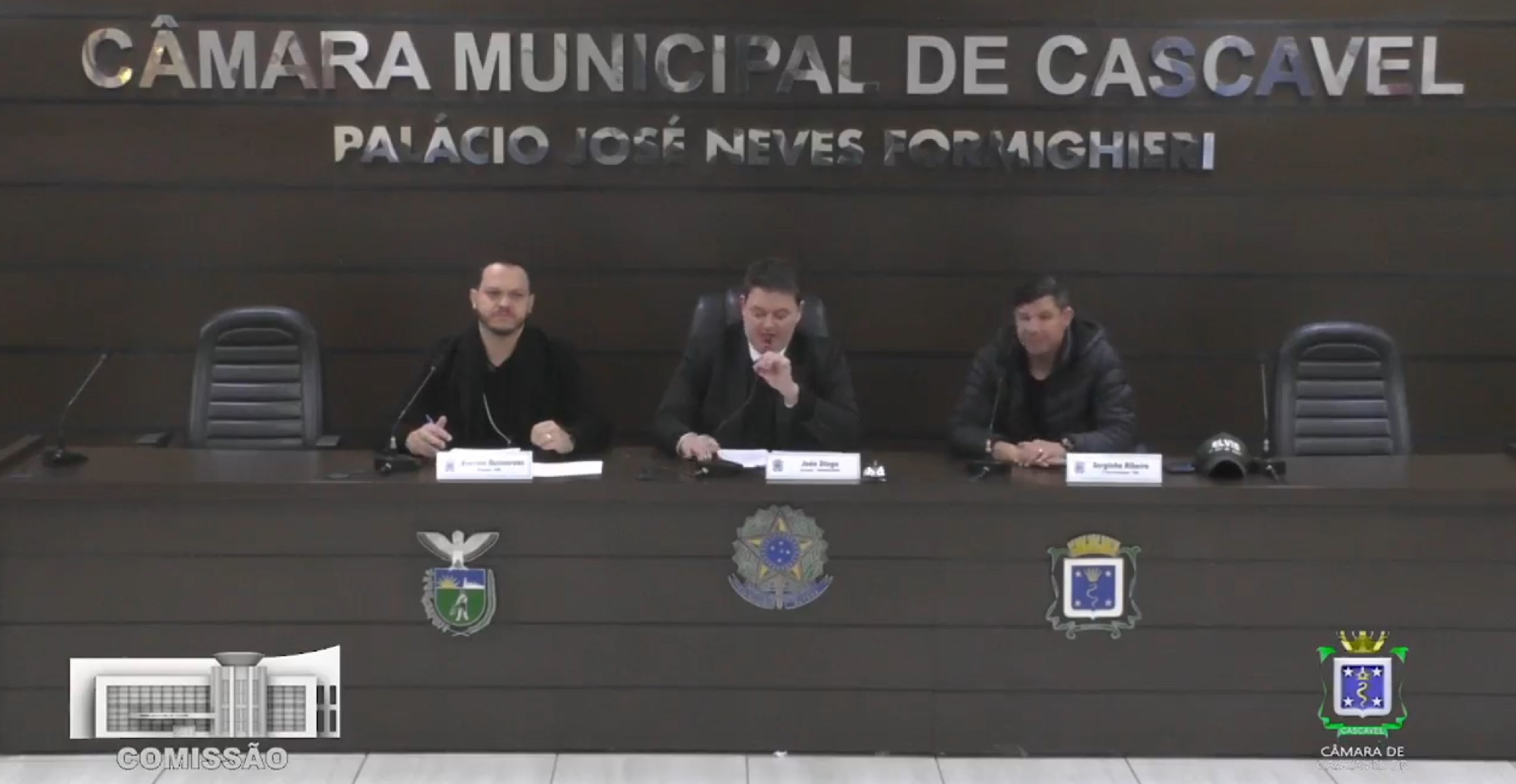 CCJ de Cascavel barra pressa e adia projetos polêmicos sobre esporte e saúde