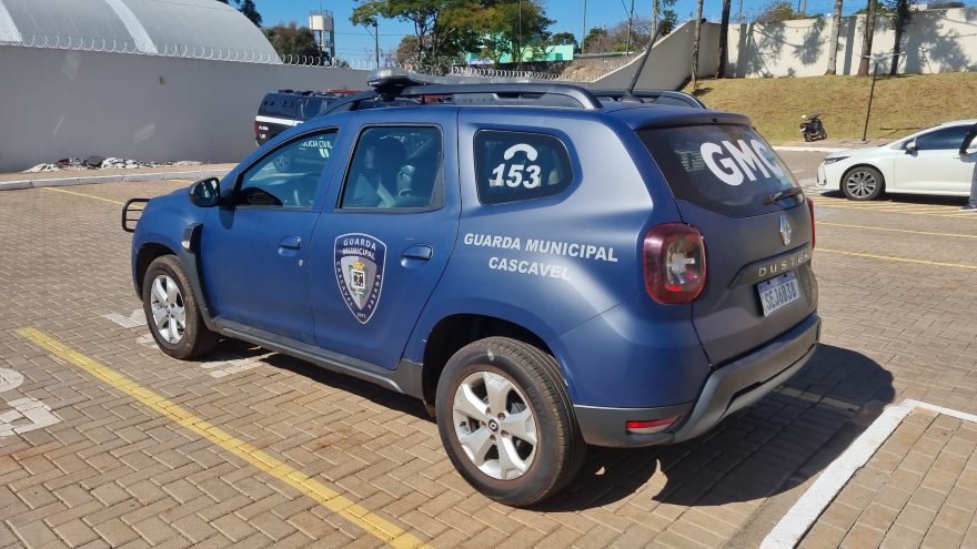 Tentou pular muro, mas caiu na prisão: jovem de 23 anos é detido por tráfico