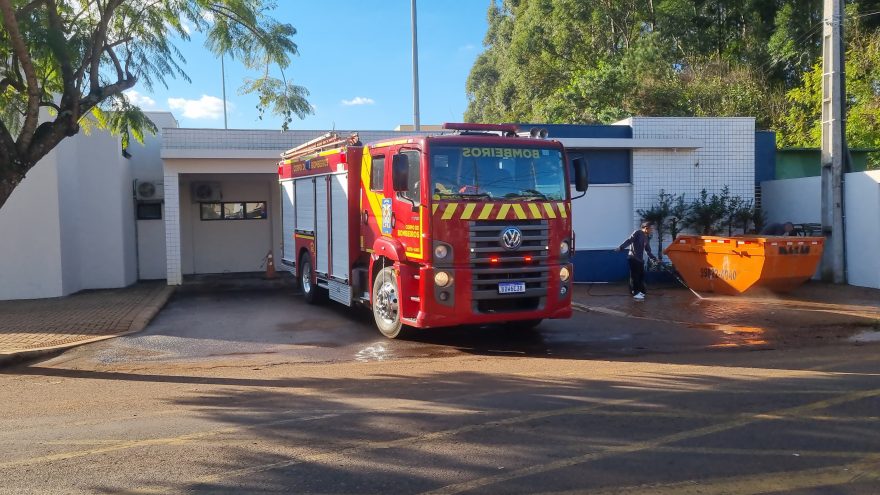 Bombeiros são acionados para retirar anel preso em dedo de mulher na UPA Brasília