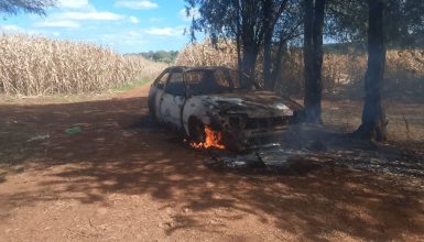 Imagem referente a Incêndio destrói veículo na zona rural de Cascavel