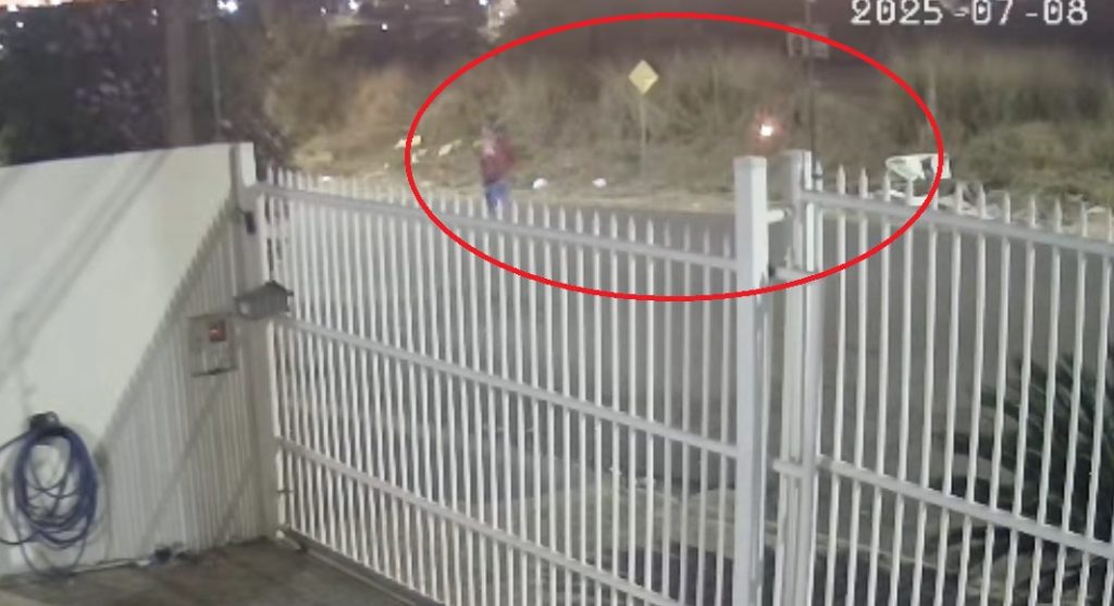 Vídeo mostra momento em que rapaz ateia fogo e provoca grande incêndio no Jardim Quebec