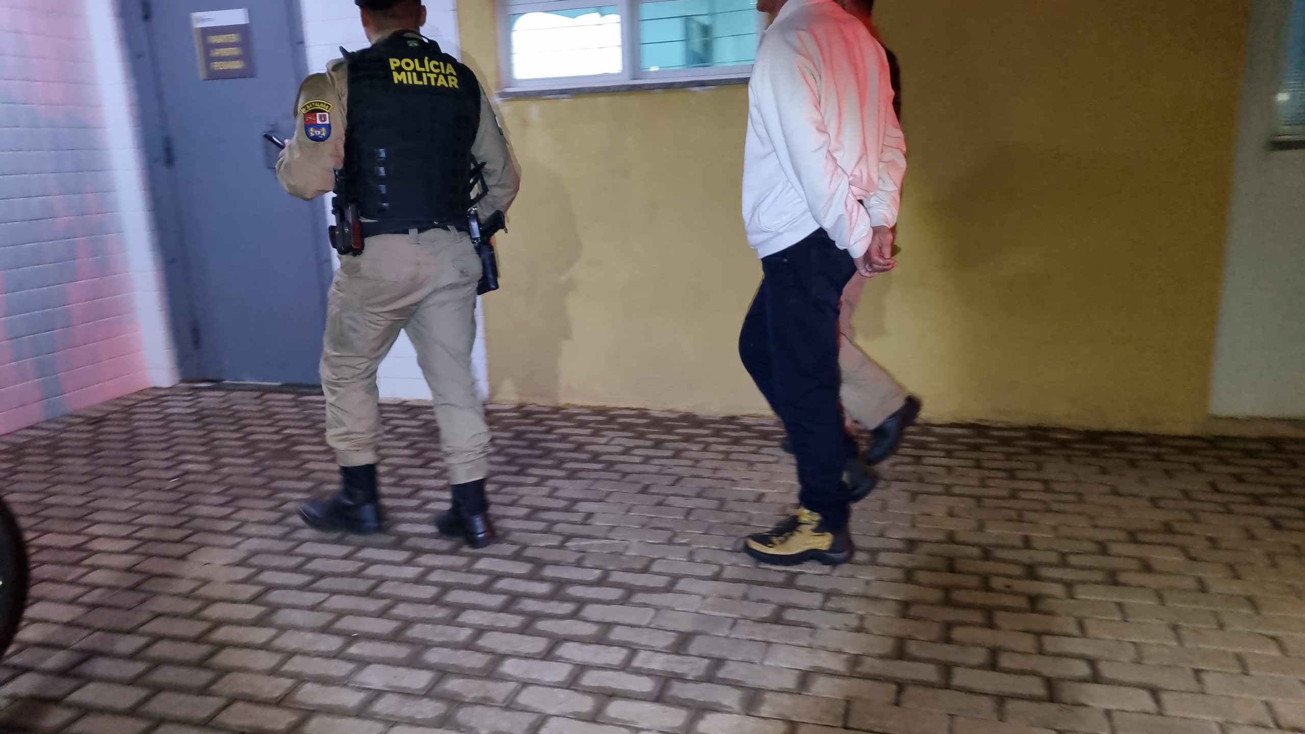 Homem se apropria de dinheiro da mãe para jogar no "tigrinho; valor era do aluguel da casa da família Homem se apropria de dinheiro da mãe para jogar no "tigrinho; valor era do aluguel da casa da família