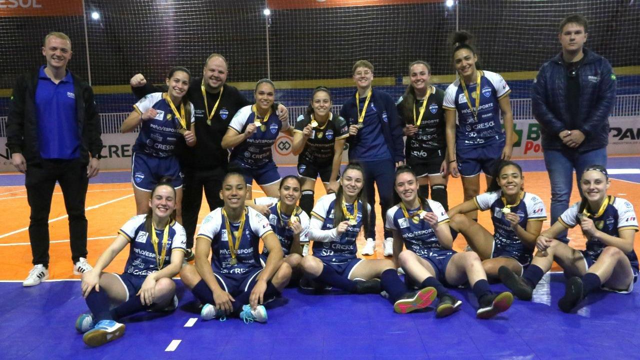 Stein Cascavel Futsal conquista fase regional do JAPs com 100% de aproveitamento